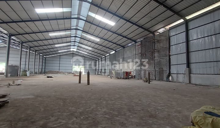 Gudang Siap Pakai Cocok untuk Online Shop.