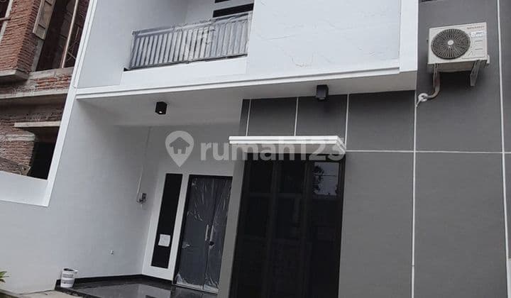 Rumah Strategis Di Lokasi Emas Durian Banyumanik Semarang