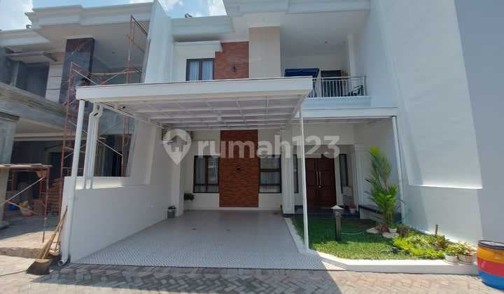 Rumah Exclusive 2Lt di Belakang Smk Grafika Banyumanik Semarang