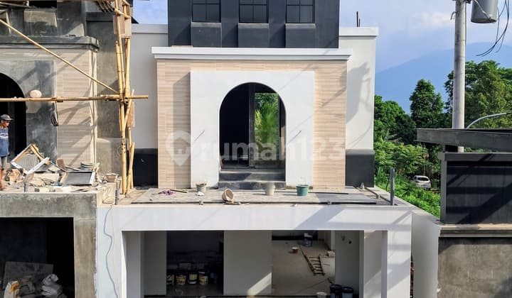 Rumah Shm Di Belakang Bpkri Banyumanik Semarang Atas