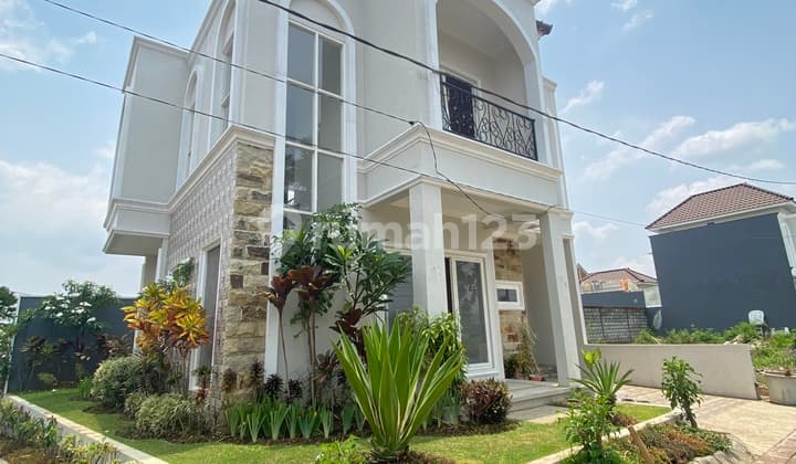 Rumah 2 Lantai di Sukun Kota Malang Harga Mulai 1 Milyar