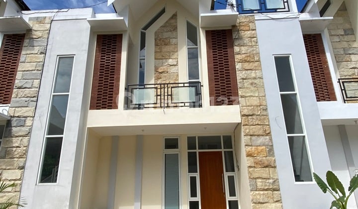 VILLA 3 LANTAI FULL FURNISHED DI KOTA BATU