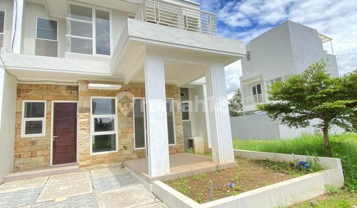 Rumah 3 Lantai Dengan View 360 Pegunungan Kota Batu