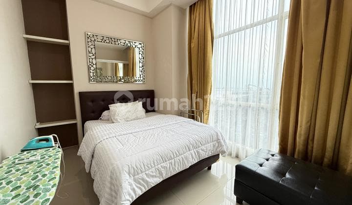 Disewakan Apartemen Casa Grande Type 3 BR Furnished Bagus