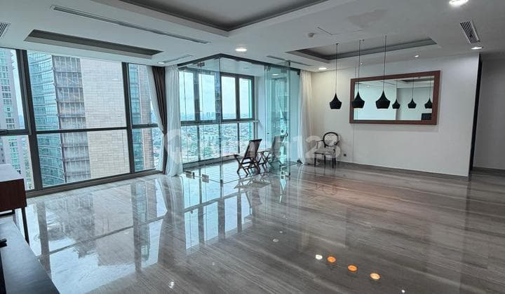 Apartemen 3 Kamar Tidur Bloomington Furnished Bagus