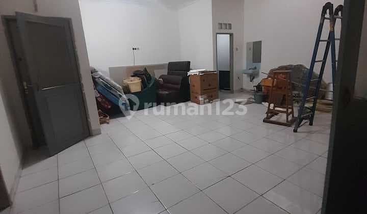 Muara Karang House 10X15 Wide Road