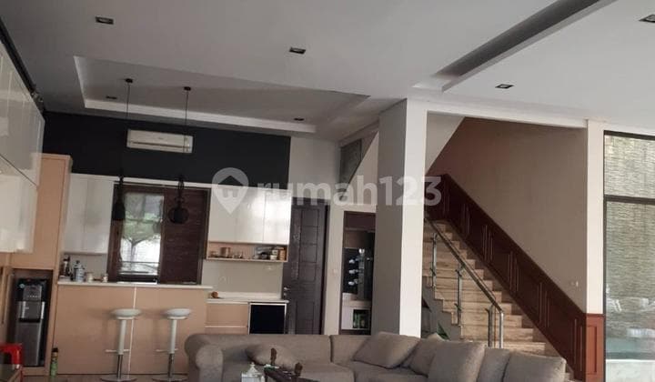 Rumah Pik Katamaran 412 M2 4 Lantai Rapi Siap Huni