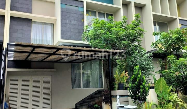 Rumah Mozart 3 Lantai Siap Huni di Gading Serpong