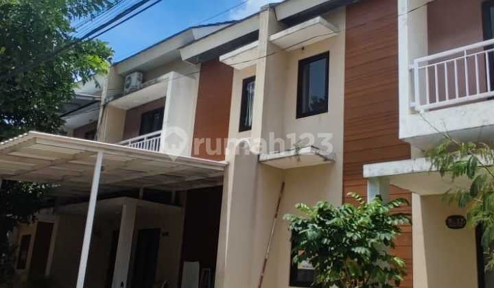 Dijual Rumah Town House Bagus Royal Oak Bekasi