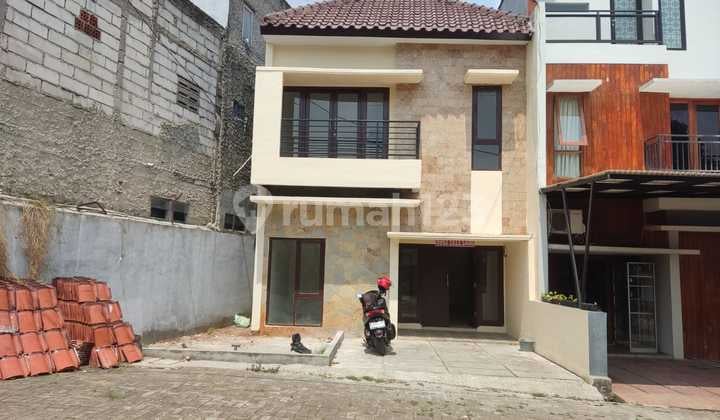 Rumah Cluster Minimalis Modern Ciputat Tangerang Selatan