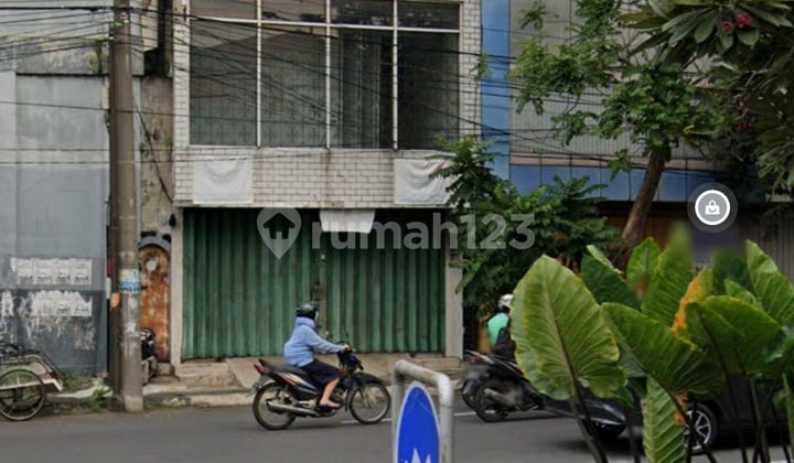 Ruko jl.Pahlawan, Alun2 Contong, Surabaya