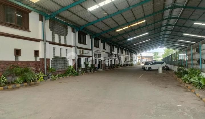 Pabrik Pelemwatu, Kutil ,menganti Gresik