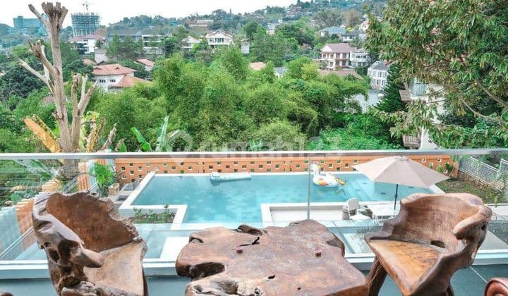 DIJUAL RUMAH Di KAWASAN KOMERSIAL Resort Dago Pakar Bandung