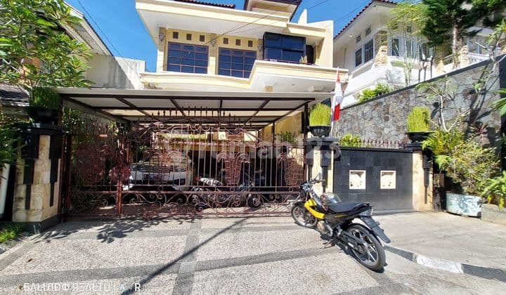 DIJUAL RUMAH MODERN Dengan Kolam Renang Di Dago Kota Bandung