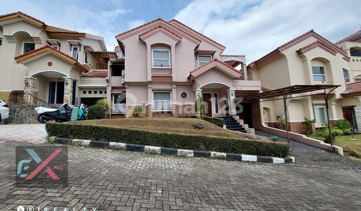 Dijual Rumah Alamanda Dago Permai Dago Bandung Hunian Mewah dan Lokasi Strategis
