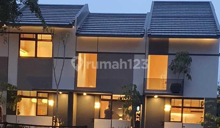 Dijual Rumah Cluster Xyz Livin Lippo Cikarang,booking 5 Juta,cicilan Kpr 1,7 Jutaan