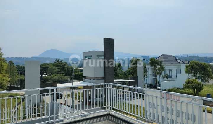 Minimalist House Hook Position Mountain View Sentul City