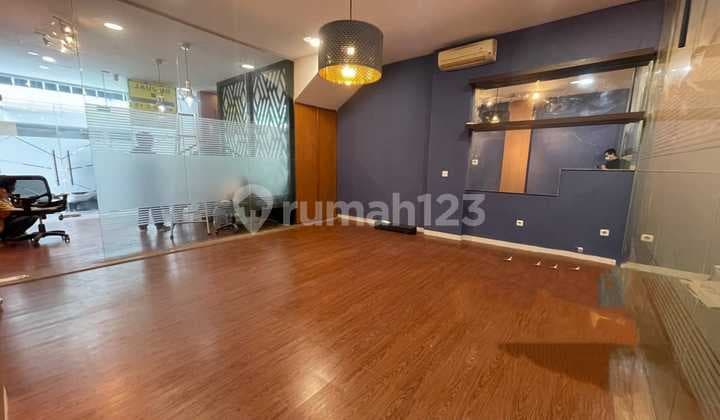 3.5-Story Shop House in Kindo Square Area, Duren Tiga, South Jakarta