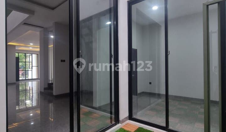 New House Pondok Indah South Jakarta