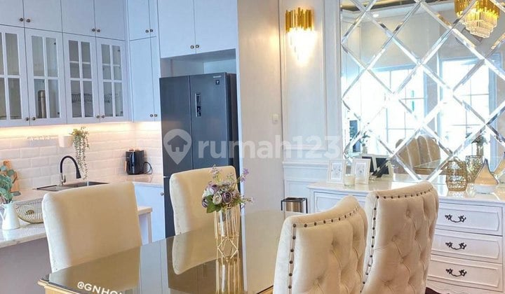 Rumah 2 Lantai Private Modern Furnished Dekat Tol Juanda Depok