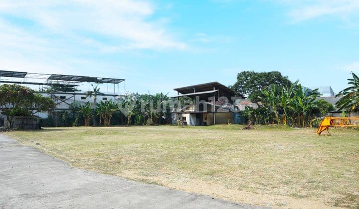 Tanah Komersial berikut Rumah Tempat tinggal di Ceger - Cipayung