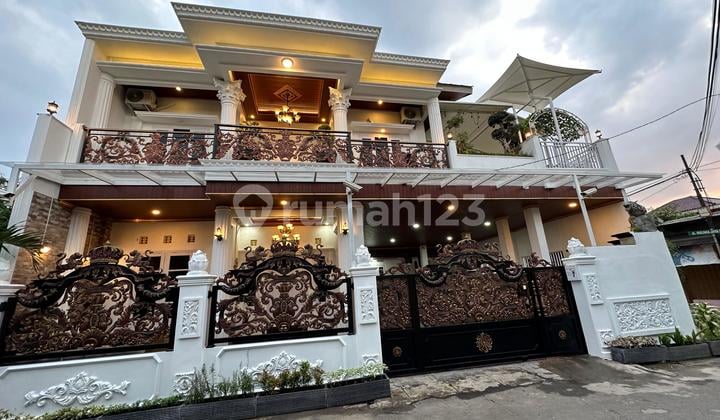 Rumah Mewah 2 Lt Jl. Malaka Jaya Utama