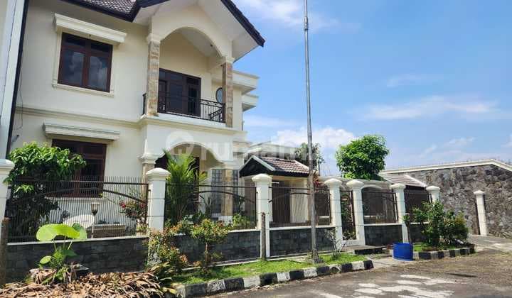 Dijual Rumah Tinggal Dan Cocok Untuk Jadi Villa, Asri Dan Tenang, di Bogor, Jawa Barat