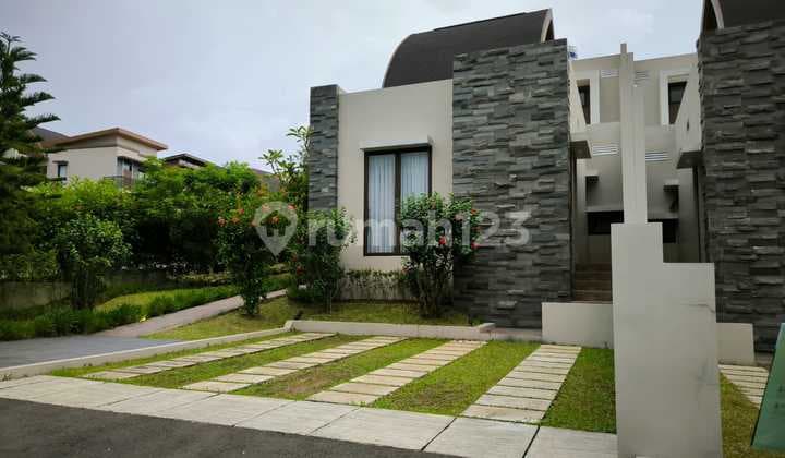 Dijual Hunian Mewah 2 Lantai View 3 Gunung