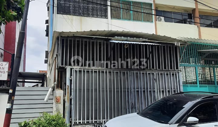 Sell 4-Story Shop House in Tamansari, West Jakarta
