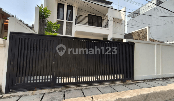 For Sale Nice House in Menteng, Central Jakarta