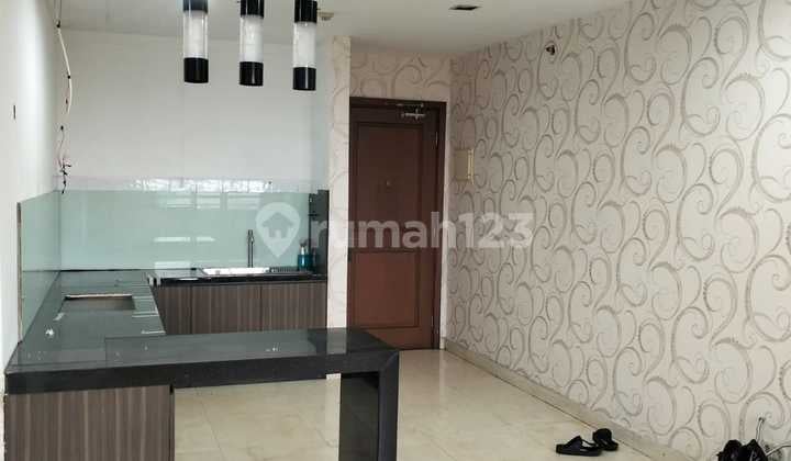Sold Corner Apartment Park Residence