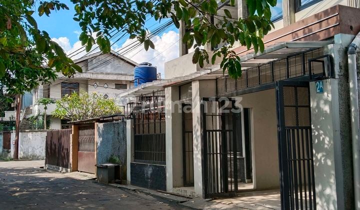 Rumah Strategis Tengah Kota Bandung Di Salendro Turangga Buah Batu