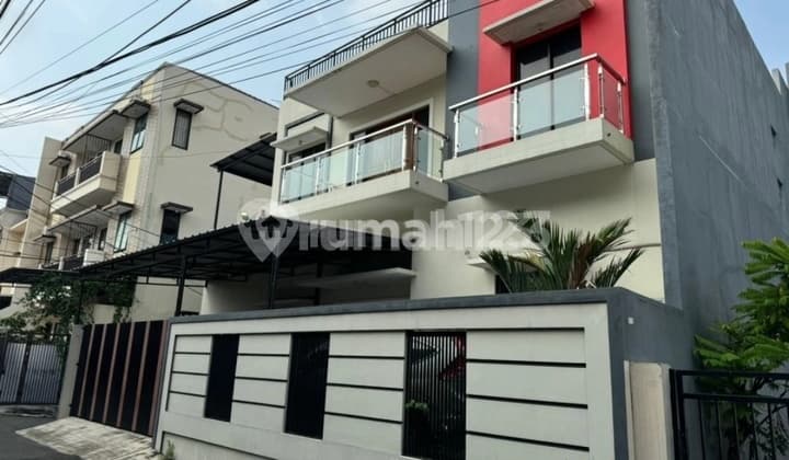 1449 Duri Kepa House