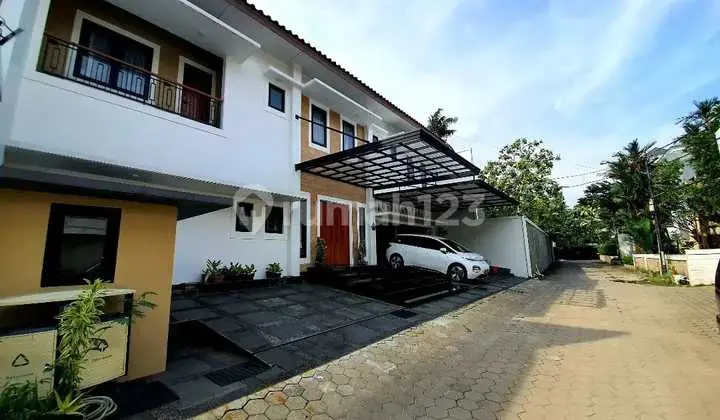1390 Rumah Kemang selatan