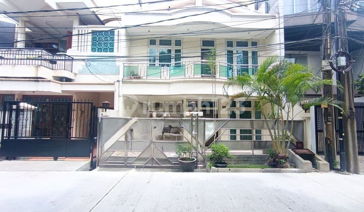 1396 Greenville House