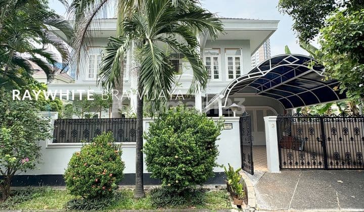 Mega Kuningan Rumah Siap Huni Dalam Kompleks Tenang