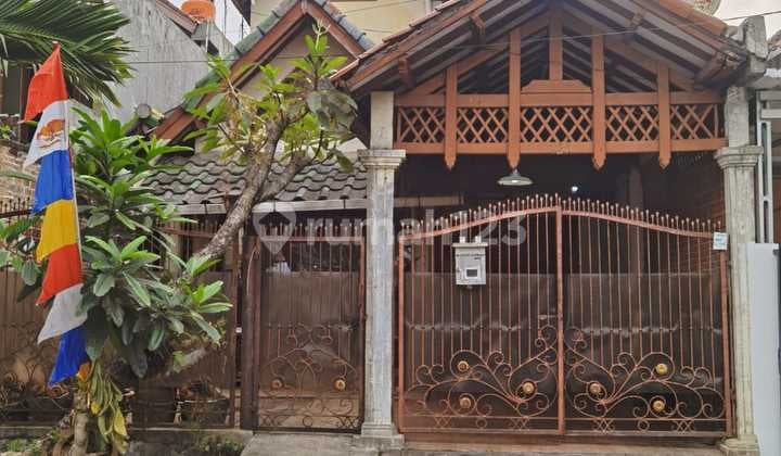 Rumah perlu renov 2 lantai dalam komplek di Villa Bintaro Regency