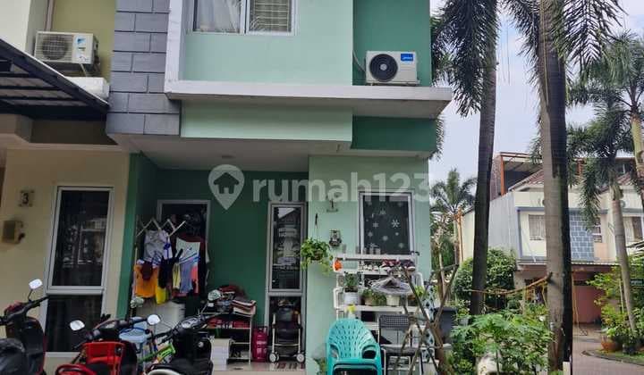 Rumah 2 Lantai Dekat Sekolah