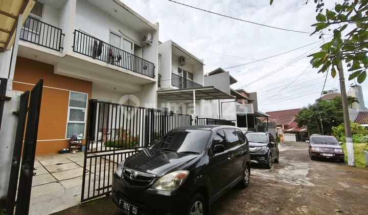Rumah Siap Huni 2 Lantai Taman Pajajaran