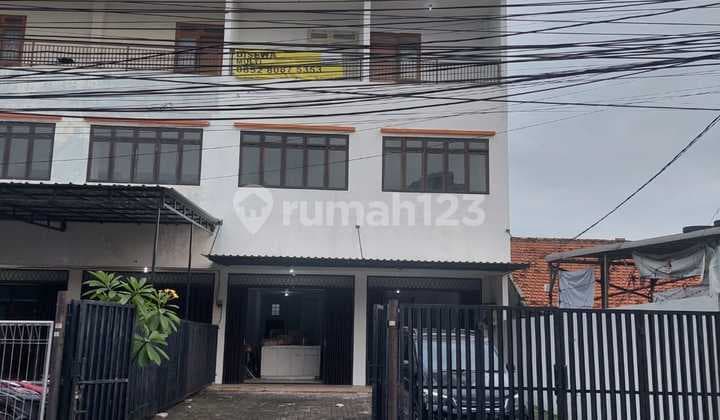 Ruko Cidodol 3.5 Lantai Kebayoran Lama, Jakarta Selatan