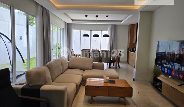 Jarang ada Rumah Lebar 12 di De Park Cajuputi BSD City, siap huni