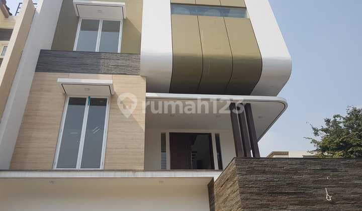 Dijual Cepat Rumah Murah di Pik 3 Lantai Posisi Hoki