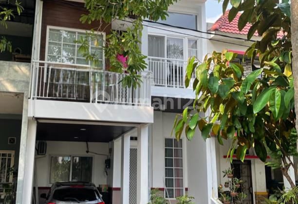Dijual Rumah 2.5 Lantai Siap Huni di Citra Grand Cibubur
