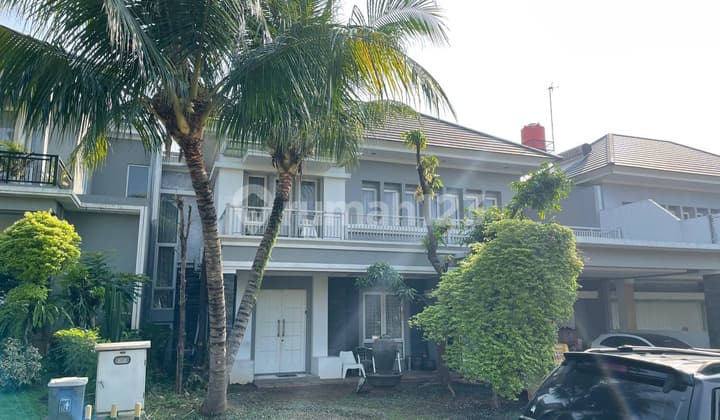 Dijual Rumah Mewah 2 Lantai Ada Kolam Renang di Kota Wisata Cibubur