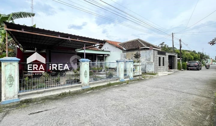 House for Sale in Colomadu Solo Near Hajj Dormitory