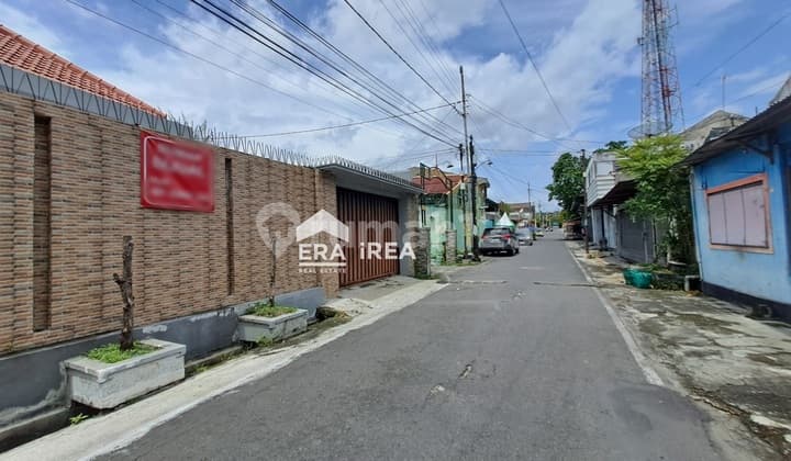 Nice 2-Story House in Jagalan Near Solo City Hall