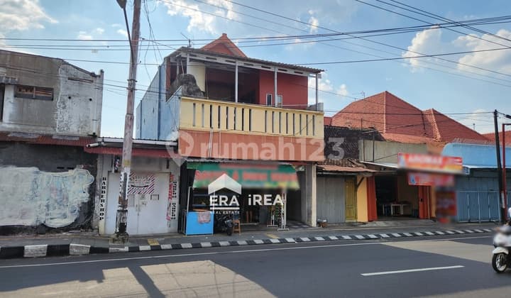 Commercial Space and Boarding House for Sale Near Pasar Gedhe in Solo Jebres