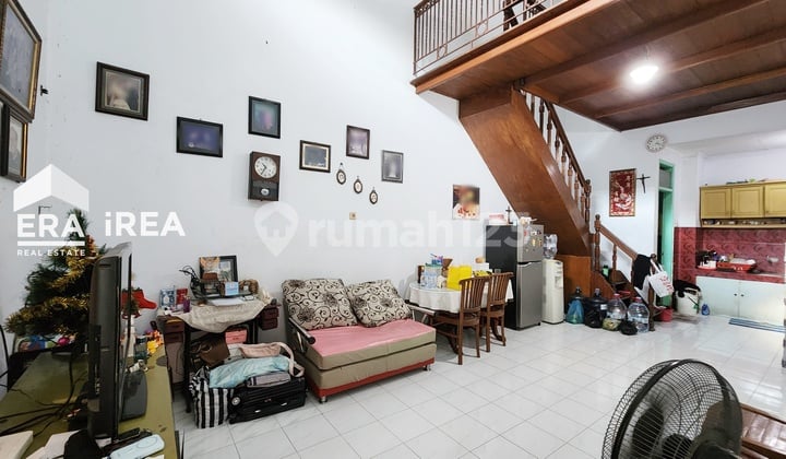 For Sale Comfortable House in Solo Baru Near Campus Area