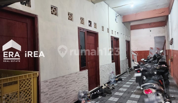 Dijual Kost dan Ruang Usaha 2 Lantai Dekat Pasar Gedhe Solo