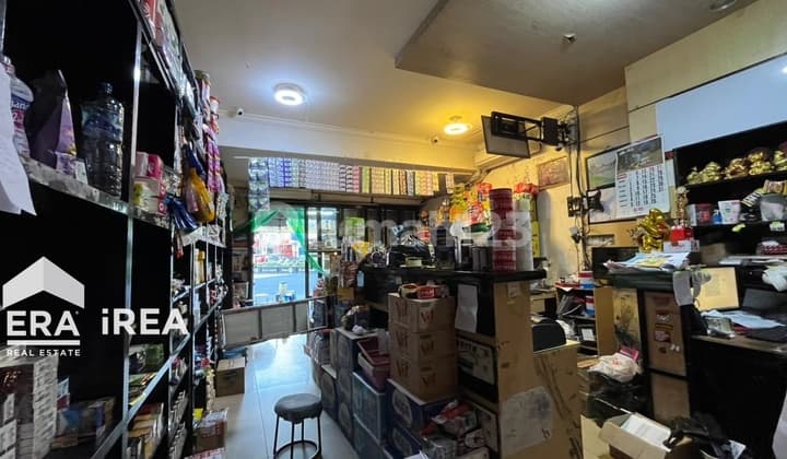 Dijual Ruang Usaha Area Strategis di Solo Area Pasar Gedhe